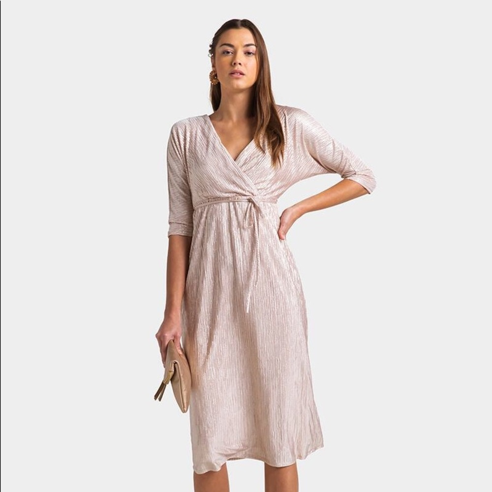 (NWT) Francesca’s Shimmer Waist Tie Dress